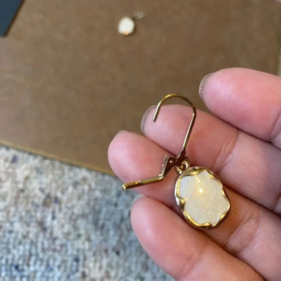 VTG Oval Ivory Gemstones Gold Drop Earrings - Picture 4 of 4